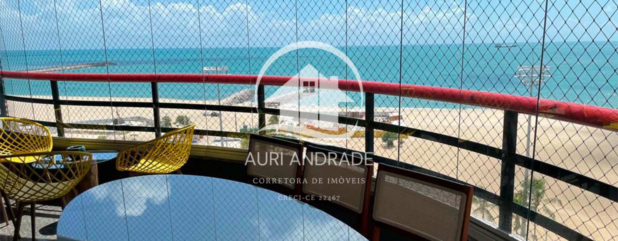 Varanda de apartamento vista mar em Fortaleza